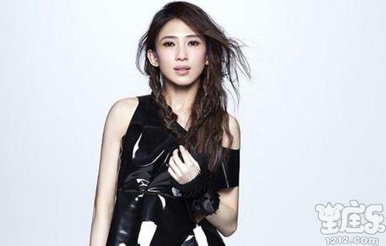 戴佩妮是什么星座?3