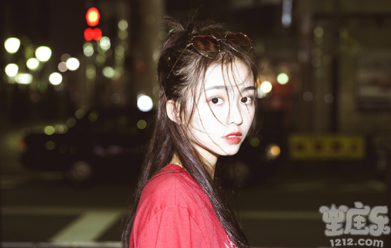 你越高冷，我越爱你的星座女1