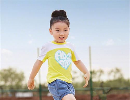 八字缺木落落大方女宝名字
