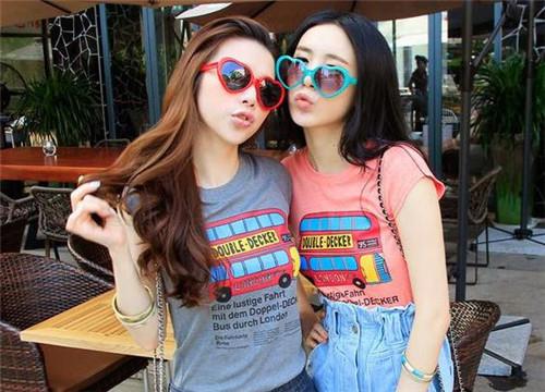 夏天出生的余姓女生取什么名字好听,夏天出生的余姓女生取什么名字好听
