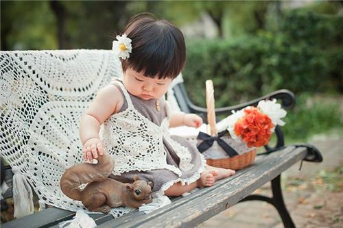 秋天出生的洪姓女生取什么名字好听-名字免费测试