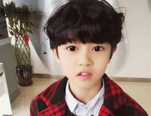 大暑出生婴儿缺土取什么名字 且符合古典的特性