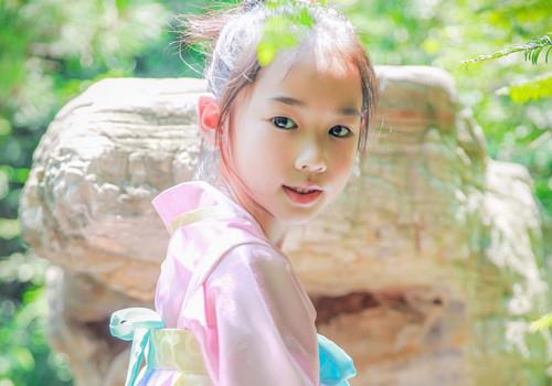 近字女生名字大全 女子聪明有才华的名字-在线起名打分