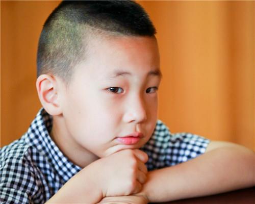 潘姓起带扬字的名字 独特新颖的男孩名字