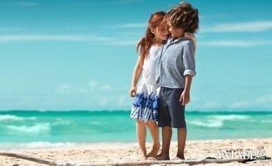 双子女喜欢你20个表现