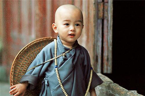 季姓取名 艺字辈的名字