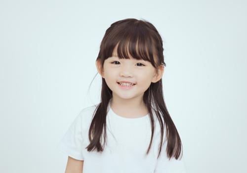 八字缺火女生名字 如何起一听就听起来干净